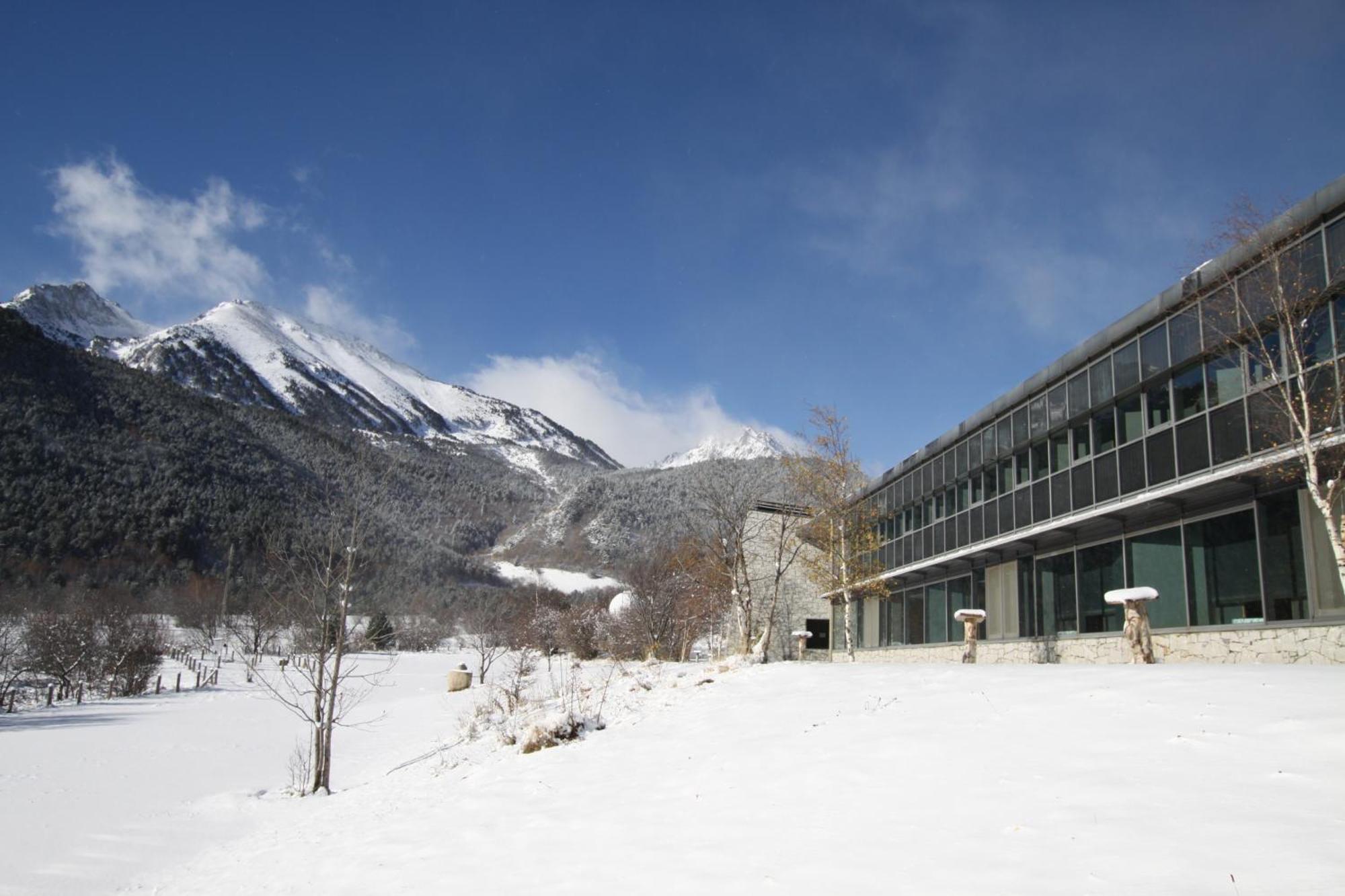 Monnatura Pirineus Son Del Pi ภายนอก รูปภาพ